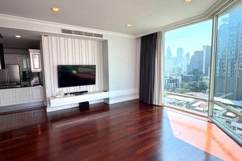 Condo in Bangkok, Thailand, 3 bedrooms  № 155732 - photo 2