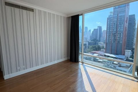Condo in Bangkok, Thailand, 3 bedrooms  № 155732 - photo 9