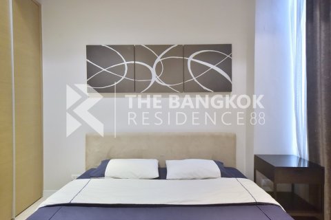 Condo in Bangkok, Thailand, 2 bedrooms № 184231 - photo 2