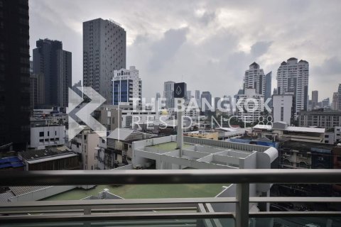 Condo in Bangkok, Thailand, 2 bedrooms № 184231 - photo 8
