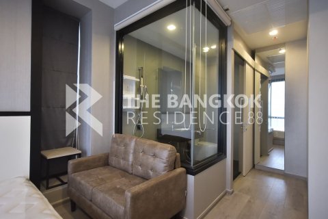 Condo in Bangkok, Thailand, 2 bedrooms № 184234 - photo 7