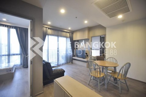 Condo in Bangkok, Thailand, 2 bedrooms № 184234 - photo 10