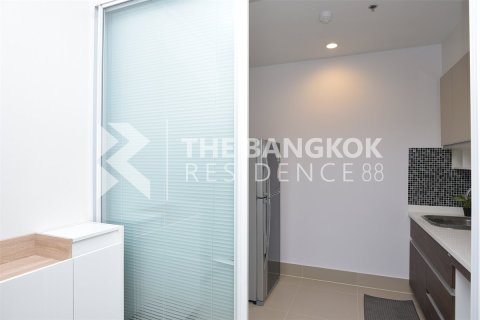 Condo in Bangkok, Thailand, 1 bedroom № 184233 - photo 4