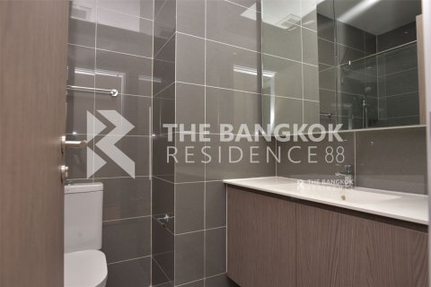 Condo in Bangkok, Thailand, 2 bedrooms № 184230 - photo 8