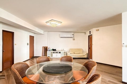 Кондоминиум с 3 спальнями в Ян Наве, Бангкок, Таиланд № 170698 - фото 2