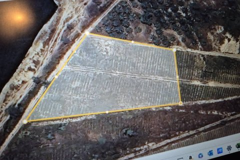 Земельный участок в Хуа Хине, Таиланд 6400м2  № 170700