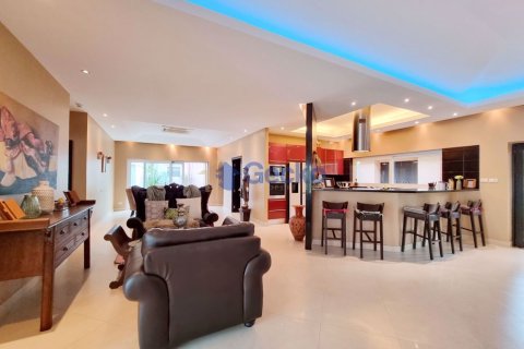 บ้านในพัทยา, ประเทศไทย 4 ห้องนอน № 196735 - รูปถ่าย 14