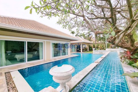 Maison à Pattaya, Thaïlande 4 chambres № 196735