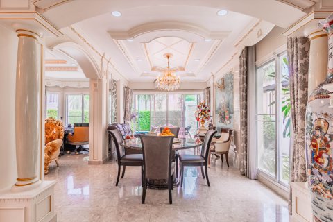 House in Taling Chan, Bangkok, Thailand 7 bedrooms № 169436 - photo 6