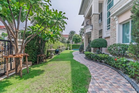 House in Taling Chan, Bangkok, Thailand 7 bedrooms № 169436 - photo 14
