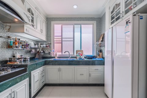 House in Taling Chan, Bangkok, Thailand 7 bedrooms № 169436 - photo 8
