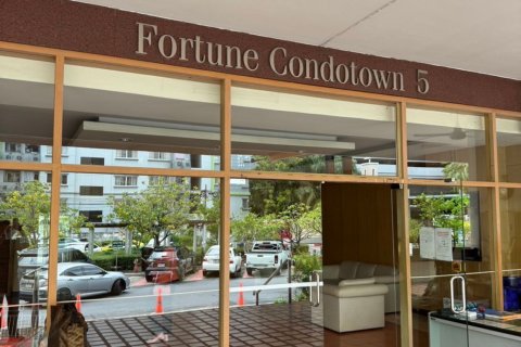 Condo in Yan Nawa, Bangkok, Thailand, 2 bedrooms  № 169439 - photo 8