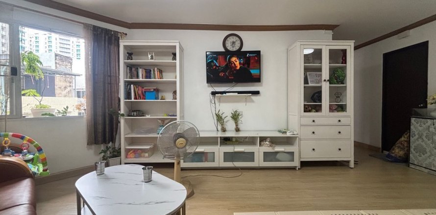 Condo in Yan Nawa, Bangkok, Thailand, 2 bedrooms  № 169439