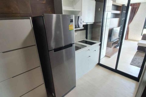 Студия в кондо в Самутпракане, Таиланд № 169437 - фото 3