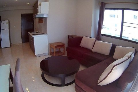Studio in the Condo in Khlong Toei, Bangkok, Thailand № 135640 - photo 4