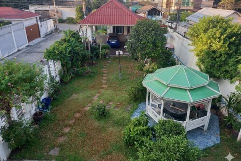 Terrain à Lat Phrao, Bangkok, Thaïlande 316 m2 № 156403