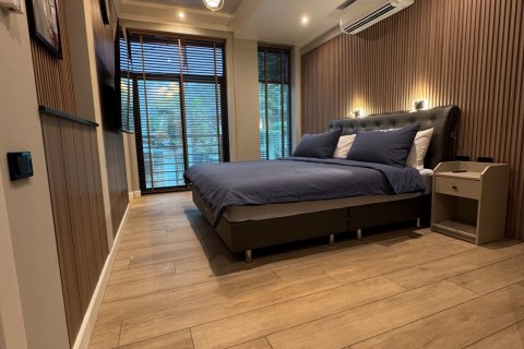 Villa in Kathu, Thailand 3 bedrooms № 156398 - photo 16