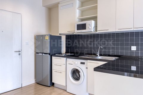 Condo in Bangkok, Thailand, 1 bedroom № 184904 - photo 8
