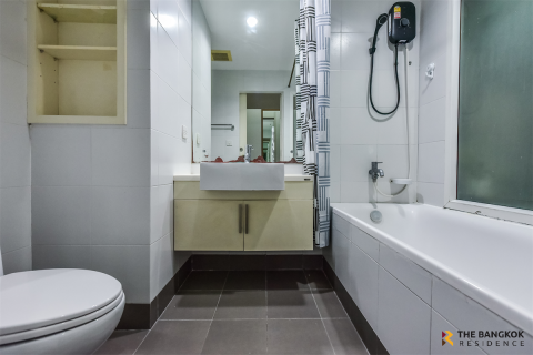 Condo in Bangkok, Thailand, 1 bedroom  № 184900 - photo 10