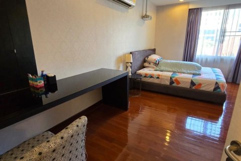 Condo à Watthana, Bangkok, Thaïlande, 2 chambres № 157188 - photo 15