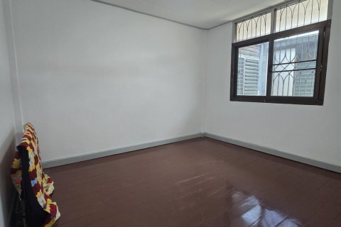 Townhouse in Huai Khwang, Bangkok, Thailand 3 bedrooms № 157185 - photo 9