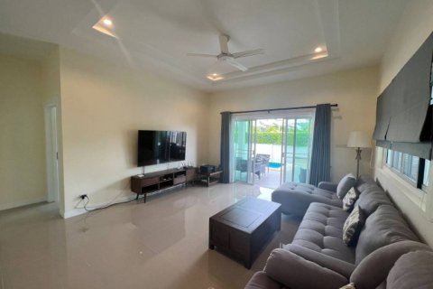 Villa in Hua Hin, Thailand 3 bedrooms № 134575 - photo 4