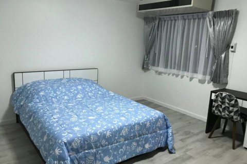 Condo à Bangkok, Thaïlande, 3 chambres  № 134574 - photo 2