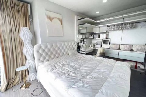 Кондоминиум с 2 спальнями в Бангкоке, Таиланд № 134576 - фото 5