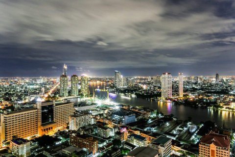 Condo à Sathon, Bangkok, Thaïlande, 2 chambres  № 144163 - photo 1