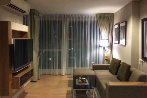 Condo à Sathon, Bangkok, Thaïlande, 2 chambres  № 144163 - photo 3