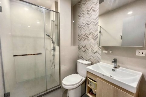 Кондоминиум с 1 спальней в Бангкоке, Таиланд № 115702 - фото 6