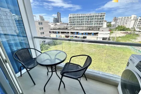 Condominio de 1 dormitorio en Pattaya, Tailandia № 210898 - foto 2
