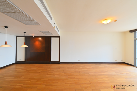 Condo in Bangkok, Thailand, 2 bedrooms № 184363 - photo 3
