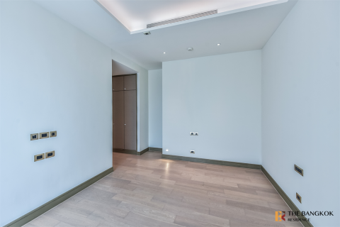 Condo in Bangkok, Thailand, 2 bedrooms № 184358 - photo 10