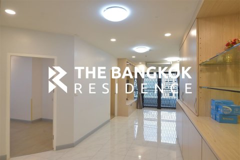 Condo à Bangkok, Thaïlande, 3 chambres  № 184539 - photo 5