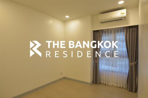 Condo à Bangkok, Thaïlande, 3 chambres  № 184539 - photo 9