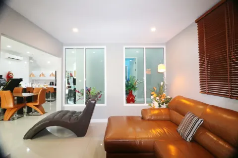 Maison à Khon Kaen, Thaïlande 4 chambres № 144892 - photo 10