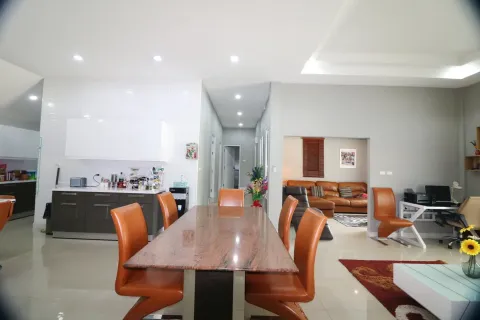 Maison à Khon Kaen, Thaïlande 4 chambres № 144892 - photo 5