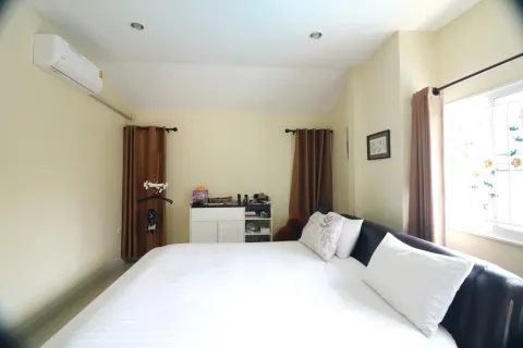 Maison à Khon Kaen, Thaïlande 4 chambres № 144892 - photo 21