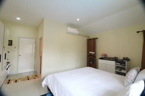 Maison à Khon Kaen, Thaïlande 4 chambres № 144892 - photo 22