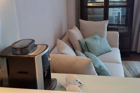 Condo in Bangkok, Thailand, 1 bedroom  № 143816 - photo 3