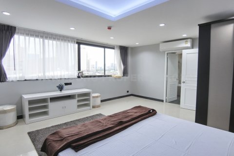 Condo à Bangkok, Thaïlande, 3 chambres  № 143813 - photo 13