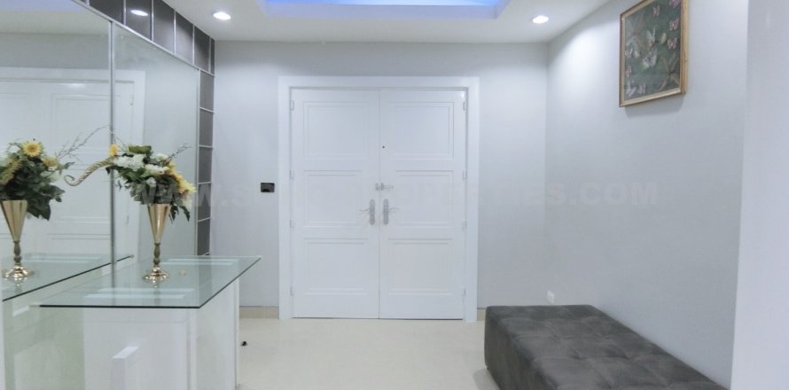 Condo à Bangkok, Thaïlande, 3 chambres  № 143813