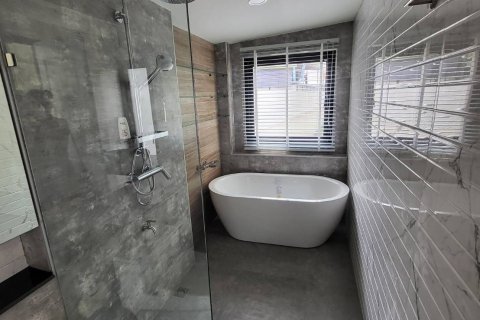 House in Chiang Mai, Thailand 3 bedrooms № 137278 - photo 13