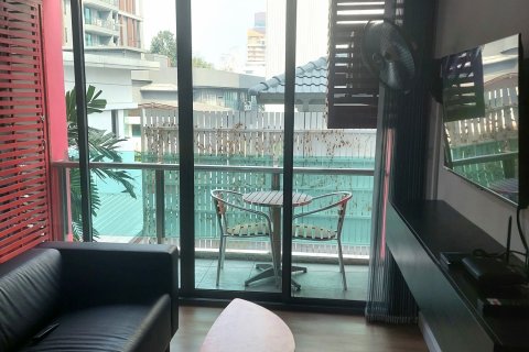 Студия в кондо в Ваттхане, Бангкок, Таиланд № 137277 - фото 2