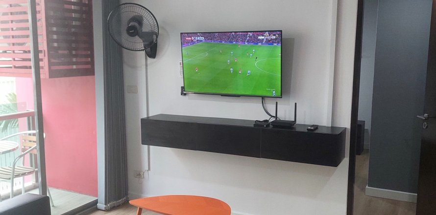 Студия в кондо в Ваттхане, Бангкок, Таиланд № 137277