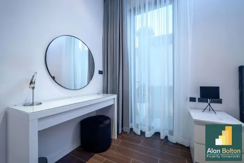 Casa de 6 dormitorios en Pattaya, Tailandia № 210666 - foto 12