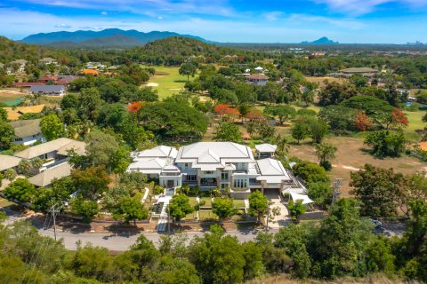 Villa in Cha-am, Thailand 9 Schlafzimmer № 222123 - Foto 16