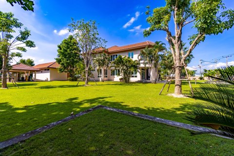 Villa in Cha-am, Thailand 7 Schlafzimmer № 222127 - Foto 9