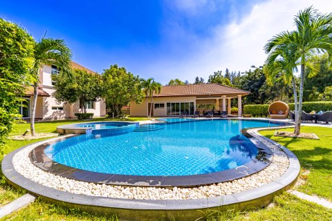 Villa in Cha-am, Thailand 7 Schlafzimmer № 222127 - Foto 28